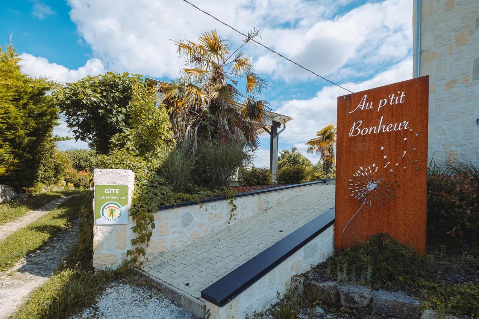 Villa Au Petit Bonheur Avec Clim - Hameau Au Calme - Piscine Chauffee - Petanque Moncrabeau Екстер'єр фото